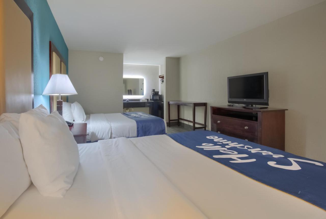 Days Inn By Wyndham Mobile I-65 מראה חיצוני תמונה