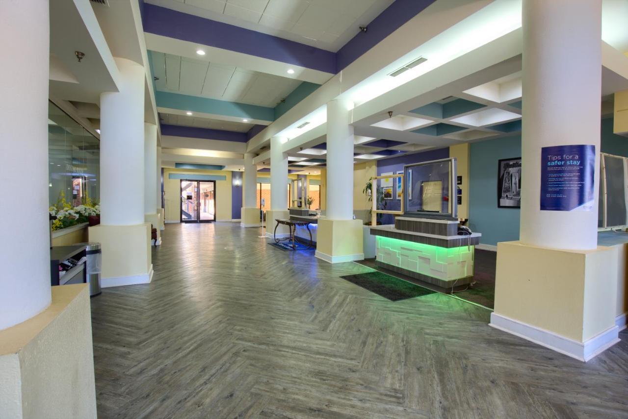 Days Inn By Wyndham Mobile I-65 מראה חיצוני תמונה