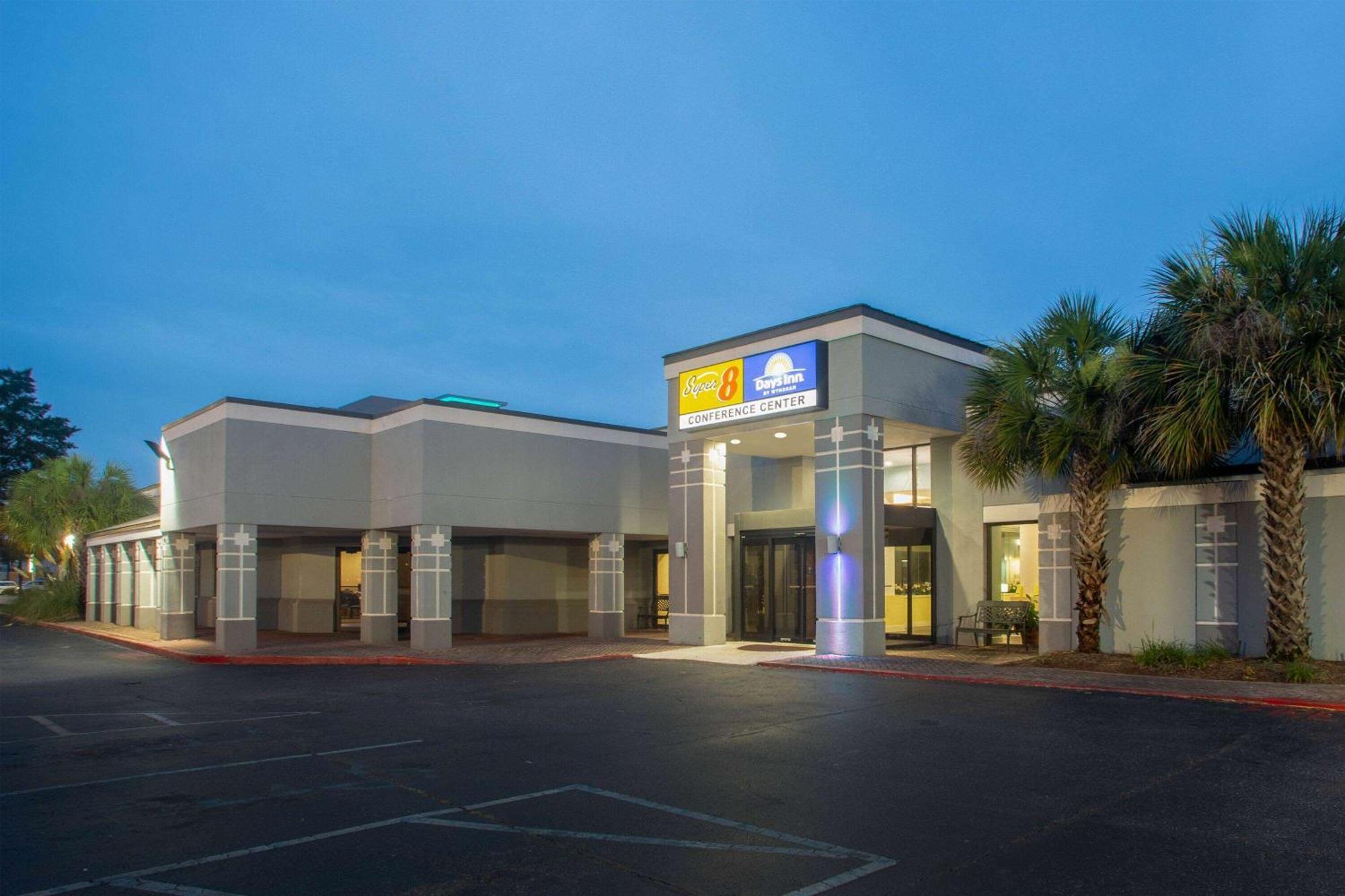 Days Inn By Wyndham Mobile I-65 מראה חיצוני תמונה